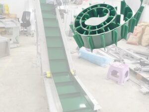 Nastro trasportatore elettrico per smistamento frutta 1,5x20 m
