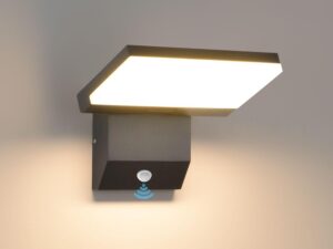 Applique LED Esterno 24W con Sensore, IP65, 3000K