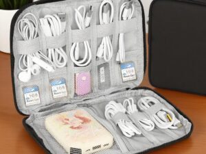 Custodia organizer sottile per accessori tecnici