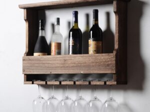 Portabottiglie da parete moderno con porta bicchieri
