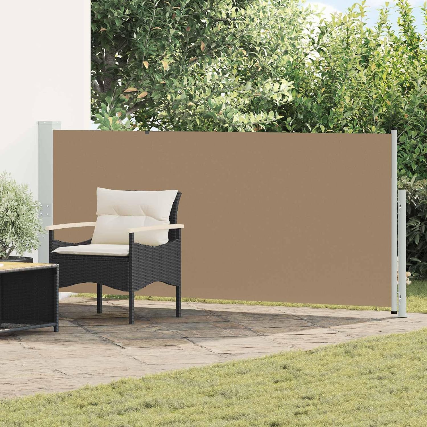 Tenda laterale retrattile automatica per giardino e terrazzo