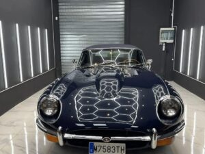 Barre LED pareti garage per carrozzeria e detailing