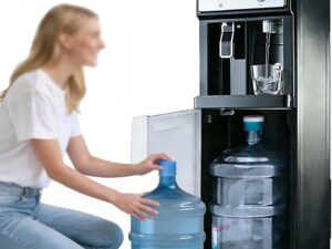 Distributore Acqua Refrigerata a Caricamento Inferiore
